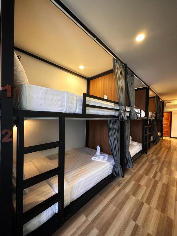 มรสุม บูทิก โฮเต็ล แอนด์ สปา Hotel พนมเปญ ภายนอก รูปภาพ