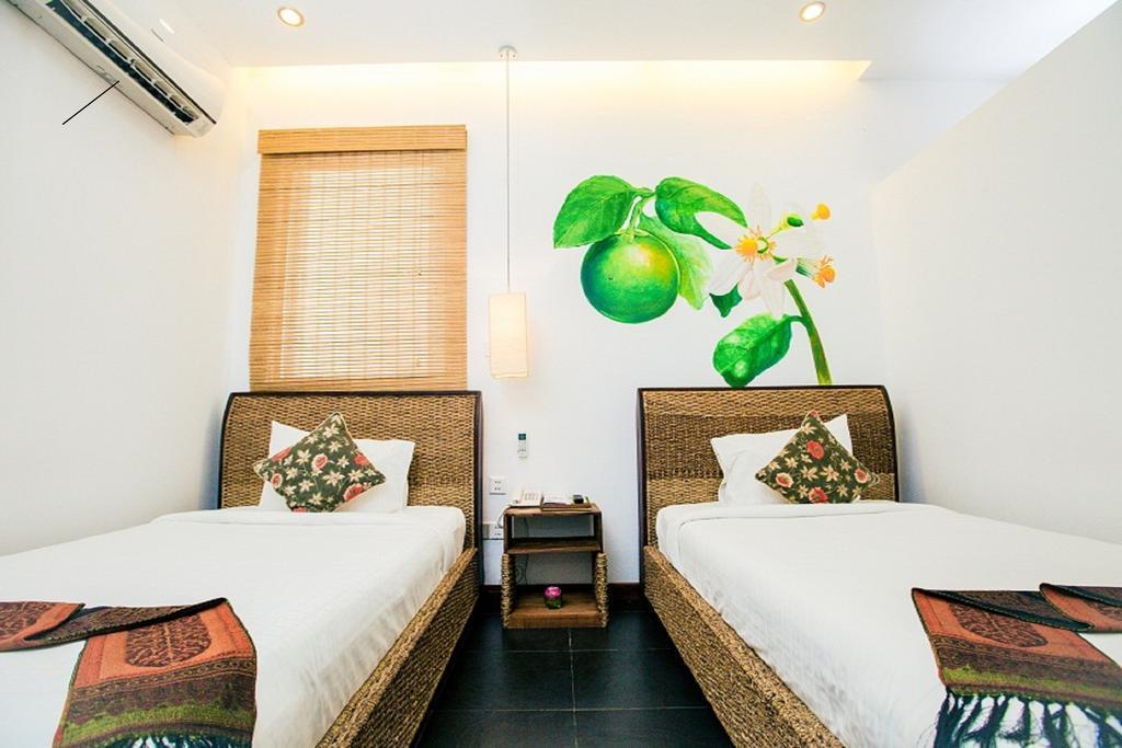 มรสุม บูทิก โฮเต็ล แอนด์ สปา Hotel พนมเปญ ภายนอก รูปภาพ